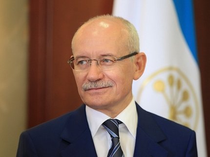 Рустэм Хамитов уехал в Киргизию