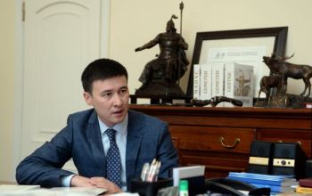 Президент Алмазбек Атамбаев принял председателя Национальной энергетической холдинговой компании Айбека Калиева